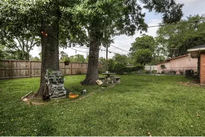 6222 Lindyann Lane, Houston, TX 77008 - Photo 33