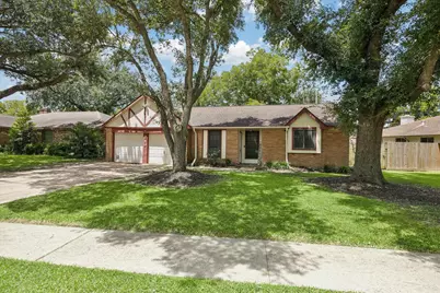210 Brandywyne Drive, Friendswood, TX 77546 - Photo 1