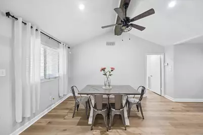 210 Brandywyne Drive, Friendswood, TX 77546 - Photo 13