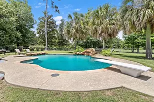 153 Lakewood Dr, Village Mills, TX 77663 - Photo 33