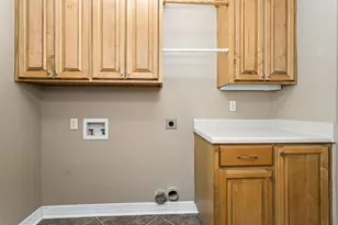 153 Lakewood Dr, Village Mills, TX 77663 - Photo 29