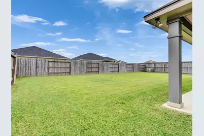 8216 Tourmaline Way, Texas City, TX 77591 - Photo 3