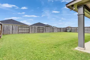 8216 Tourmaline Wy, Texas City, TX 77591 - Photo 3