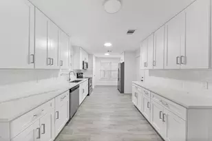 8311 Quail Burg Ln, Missouri City, TX 77489 - Photo 7