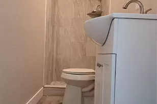 1516 W Creek Dr, Conroe, TX 77304 - Photo 3