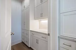 2602 E Seaside Dr, Galveston, TX 77550 - Photo 19