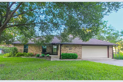 262 W Lake Drive, Livingston, TX 77351 - Photo 1
