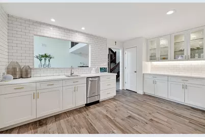 10022 Bayou Glen Road, Houston, TX 77042 - Photo 15