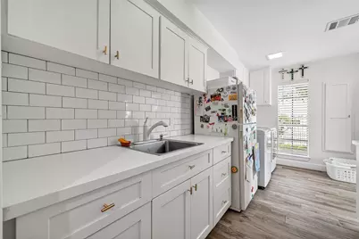 10022 Bayou Glen Road, Houston, TX 77042 - Photo 29