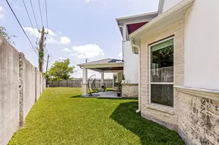 8002 N Circle Dr, Houston, TX 77071 - Photo 37