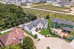 8002 N Circle Dr, Houston, TX 77071 - Photo 5