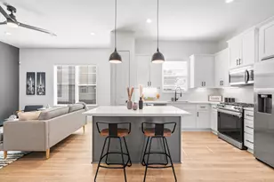 5209 Green Pine Tree Dr, Houston, TX 77018 - Photo 3