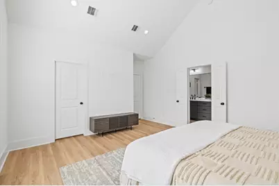 5209 Green Pine Tree Drive, Houston, TX 77018 - Photo 19