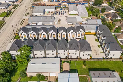 5209 Green Pine Tree Drive, Houston, TX 77018 - Photo 37