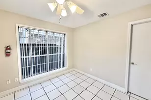 65 Hickory Oak Dr, The Woodlands, TX 77381 - Photo 9