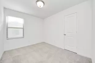606 Travis St, Baytown, TX 77520 - Photo 15
