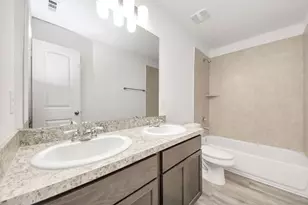 606 Travis St, Baytown, TX 77520 - Photo 17