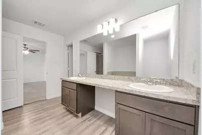 606 Travis Street, Baytown, TX 77520 - Photo 19
