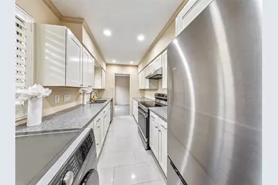4040 San Felipe Street #104, Houston, TX 77027 - Photo 9