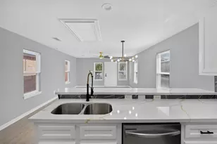 2917 Avenue M, Galveston, TX 77550 - Photo 13