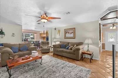 12615 Old River Drive, Mont Belvieu, TX 77523 - Photo 3