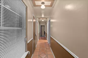 12615 Old River Dr, Mont Belvieu, TX 77523 - Photo 15