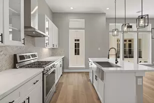 1175 W 19th St, Houston, TX 77008 - Photo 13