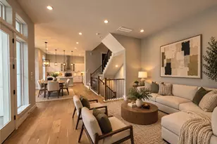 1175 W 19th St, Houston, TX 77008 - Photo 1