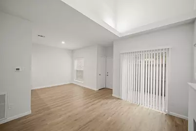 2601 Augusta Drive #5, Houston, TX 77057 - Photo 5