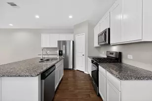 9909 Glenbrook Ln, Magnolia, TX 77354 - Photo 11