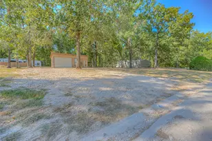 767 Windwood Dr, Livingston, TX 77351 - Photo 3