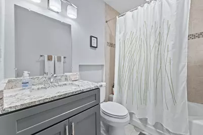 412 Drew St #2, Houston, TX 77006 - Photo 17