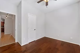 146 Black Swan Pl, The Woodlands, TX 77354 - Photo 9