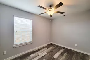 7202 Sandle St, Houston, TX 77088 - Photo 11