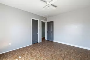 800 E Lobit St, Baytown, TX 77520 - Photo 13