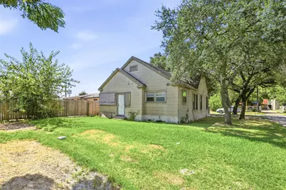 800 E Lobit Street, Baytown, TX 77520 - Photo 19
