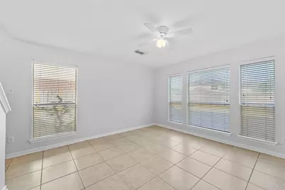 4606 Daisy Meadow Drive, Katy, TX 77449 - Photo 5