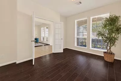 2208 Hannah Creek Court, Pearland, TX 77089 - Photo 11