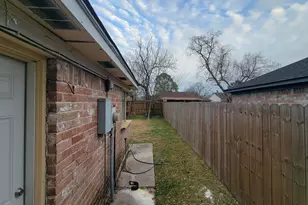 12714 Corning Dr, Houston, TX 77089 - Photo 19