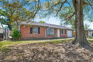 3927 Prudence Dr, Houston, TX 77045 - Photo 3