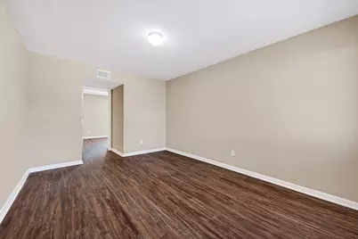 3927 Prudence Drive, Houston, TX 77045 - Photo 7