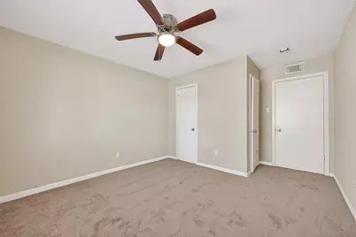 3927 Prudence Drive, Houston, TX 77045 - Photo 23