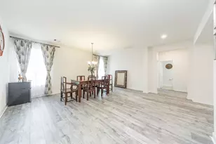 15406 Easton Gate Ln, Houston, TX 77044 - Photo 11