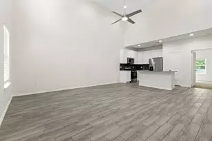 14986 Bonham Ln, Willis, TX 77378 - Photo 5