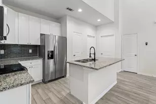 14986 Bonham Ln, Willis, TX 77378 - Photo 7
