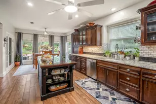 14103 Amber Ln, Montgomery, TX 77316 - Photo 9
