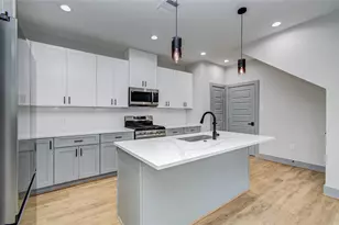 835 S Victory Dr, Houston, TX 77088 - Photo 13