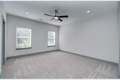 835 S Victory Drive, Houston, TX 77088 - Photo 27