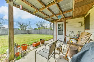 311 25th Ave N, Texas City, TX 77590 - Photo 23