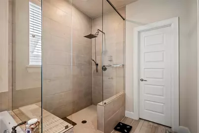 2806 Grand Fountains Drive #D, Houston, TX 77054 - Photo 23